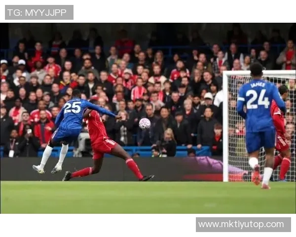 詹俊分析利物浦中卫失误现象建议引进布鲁日奥多涅斯